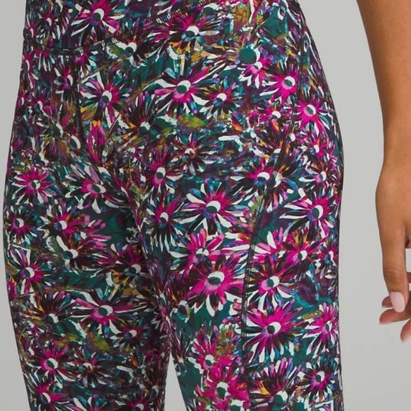 Lululemon Leggings Base Pace High Rise 25” Tights - Picture 4 of 6